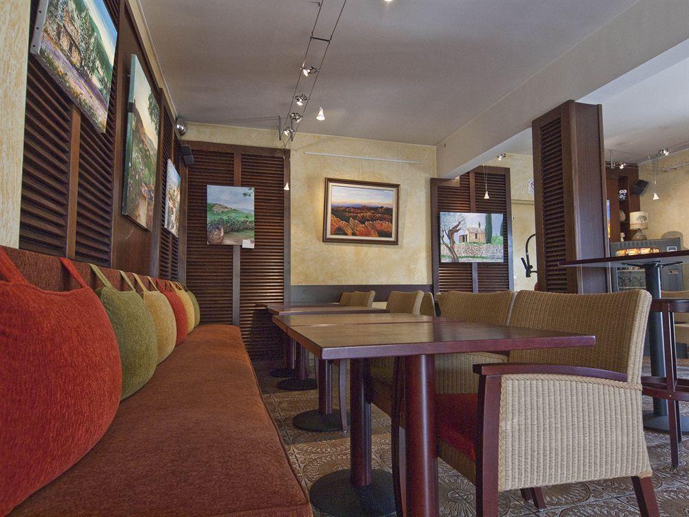 Hotel Les Oliviers Фаянс Экстерьер фото